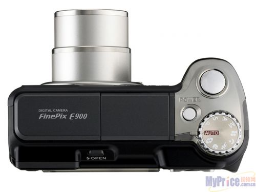 ʿ FinePix E900